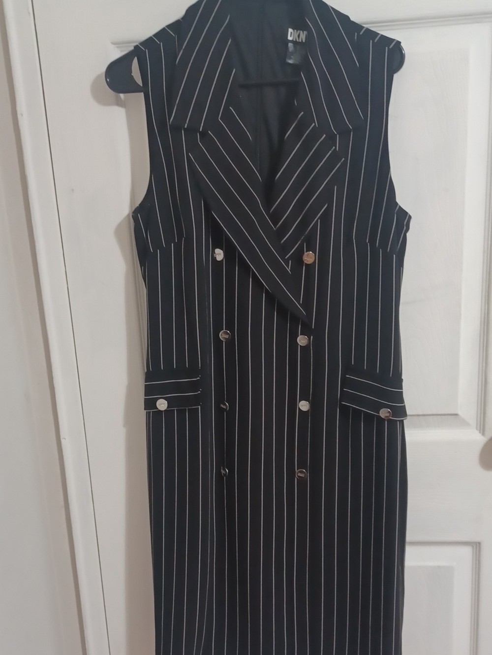 DKNY Black Pinstripe Sleeveless Double-Breasted Sheath Dress. New Size 14 - Picture 6 of 9